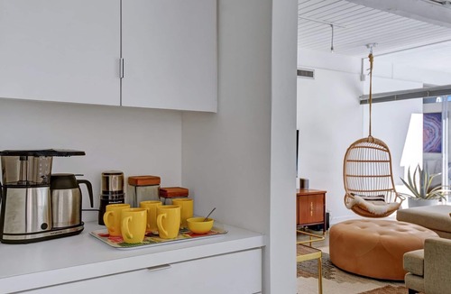 Palm Springs House | Sunrise Modern - Sunrise Park Meiselman!