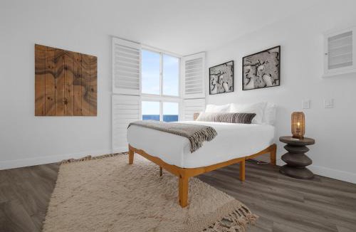 Ocean Beach House | Sunset Cliffs Lookout - Ocean Front Luxury Condo