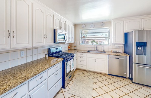 San Martin House | Sunset Ridge Ranch, Main House | four acre property near wineries, picnic area