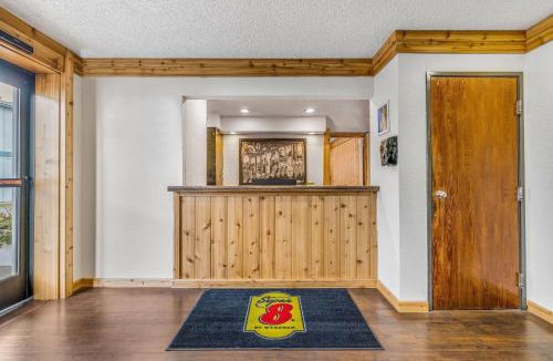 Pacific Hotel | Super 8 by Wyndham Arcata