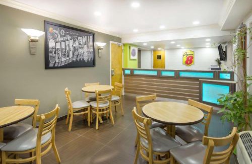 Fortuna Hotel | Super 8 by Wyndham Fortuna