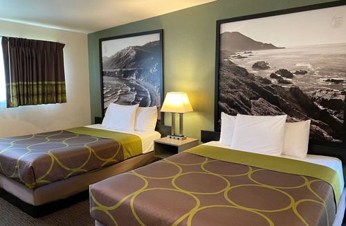 North Fremont Street Hotel | Super 8 by Wyndham Monterey