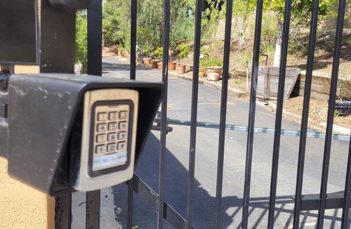 Calabasas Apartment | Super Cute Guest Apartment with Private Entrance, Yard and Mountain Views.