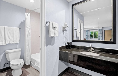 Buena Park Hotel | SureStay Hotel by Best Western Buena Park Anaheim