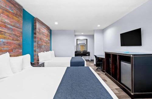 Buena Park Hotel | SureStay Hotel by Best Western Buena Park Anaheim