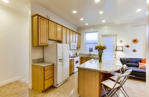 Mission Beach House | Surf Stars Combo Sleeps 10 - 12 with Huge Private Roof Top Deck - Save up to