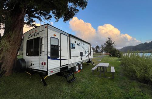 Klamath Other | Surfside Glamping camper