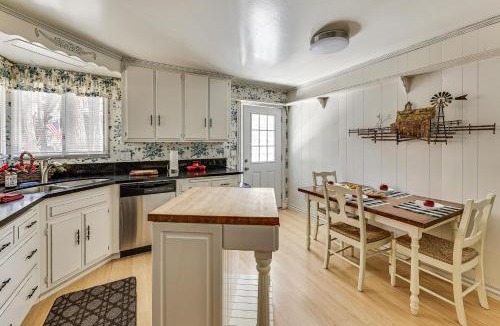 Green Valley Lake House | Swim, Ski and Explore Cabin in Green Valley Lake!