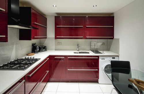 Belsize Apartment | Swiss Cottage Hideaway/Sleeps 8/Regents park