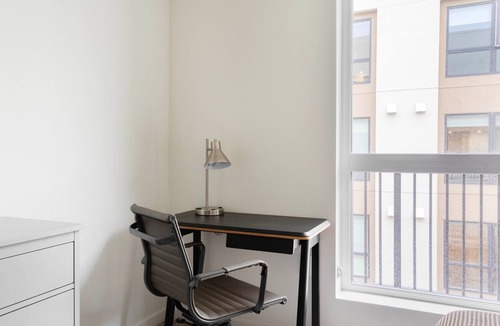 Hayward Apartment | Tasteful Hayward 2BR w/Heated Pool, near Shops & Dining, by Blueground
