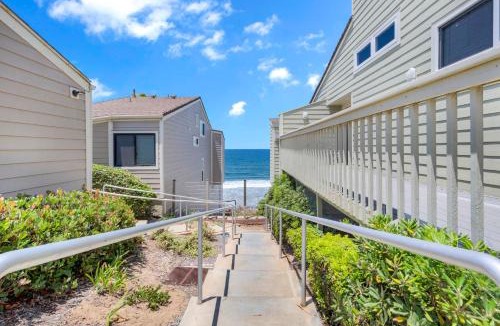 Leucadia House | Tattenham 1705
