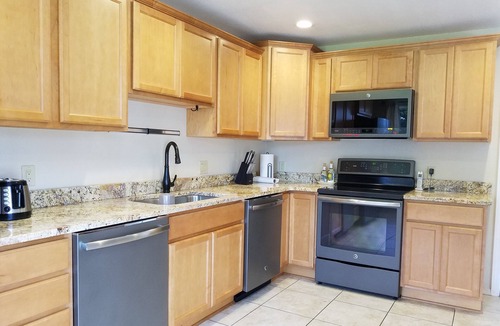 Crescent City House | Taylor House, beautiful views of Lighthouse, Ocean and Brother Jonathan Park