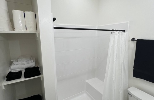 Tehachapi House | Tehachapi guesthouse A
