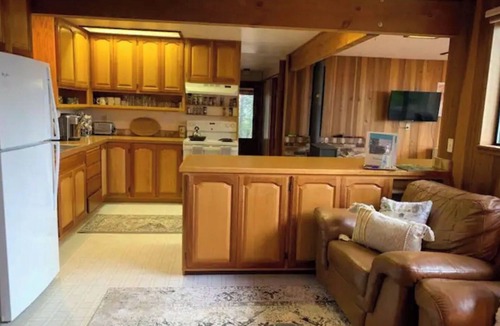 Myers Flat House | *Ten Trees* Cabin, Secluded, Near Redwood Parks