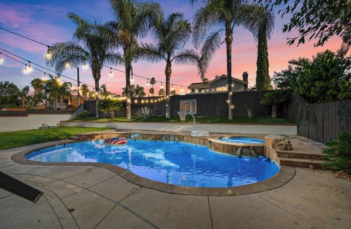 Valle Vista House | The Alto Azul, Spacious Pool, Jacuzzi, Pool View Deck, 4 Bedroom Home, Game Room
