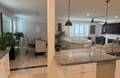 Sun City House | The Art of Sophisticated Elegance in Menifee:Luxury Living w/Separate Gen Suite