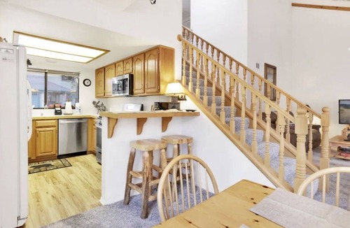 Moonridge Cabin | The Bear Meadows Townhome! Walk to Bear Mountain!