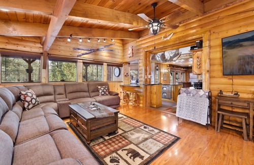 Big Bear Cabin | The Big Bear Fox Lodge - Indoor Pool, Hot Tub, Games & Family Retreat