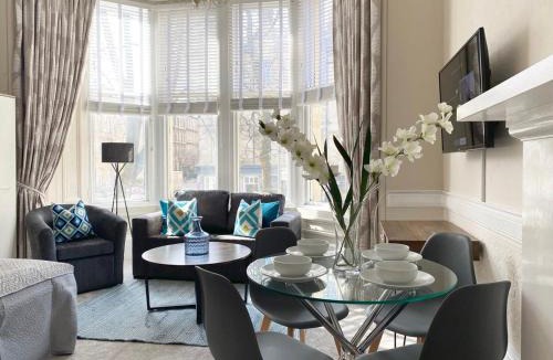 North West House | The Buckingham Studio