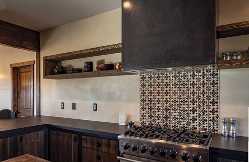 Pioneertown House | The Bust'n B Ranch - Saltwater Pool and Spa - Views - Sauna - Pioneertown