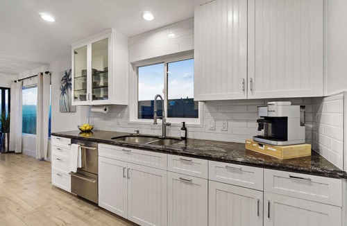 Mission Hills House | The California III - A Luxury Mission Hills Duplex - Hot Tub, Grill, Private Bal