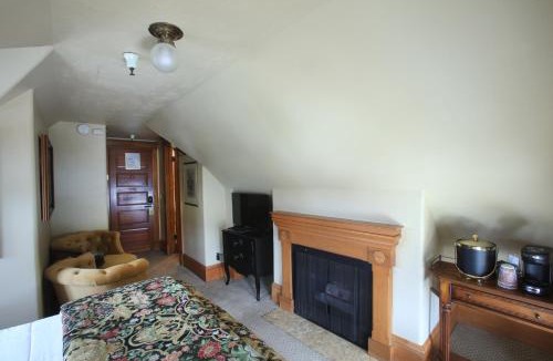 Pacific Grove Bed & Breakfast | The Charles Pacific Grove