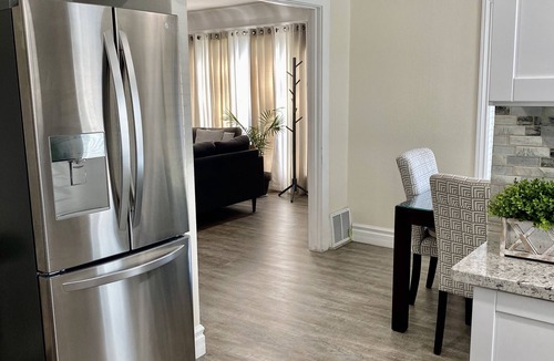 Northside House | The Charming Home Nearby UCU, San Jose Downtown, Airport, SAP