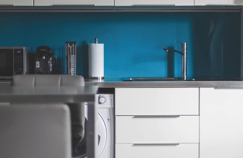 Newham Apartment | The Cosy Place,8 mins to City Airport,Free Parking