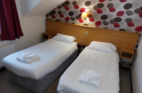 Carnforth Hotel | The County Lodge