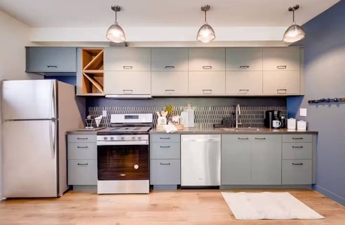 Charter Oak House | The Cozy Flat