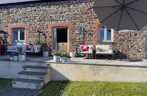 Widemouth Bay House | THE DAIRY, pet friendly, character holiday cottage in Bridgerule