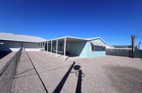 Needles House | The Deep Water nAccess to Semi private beach and launch