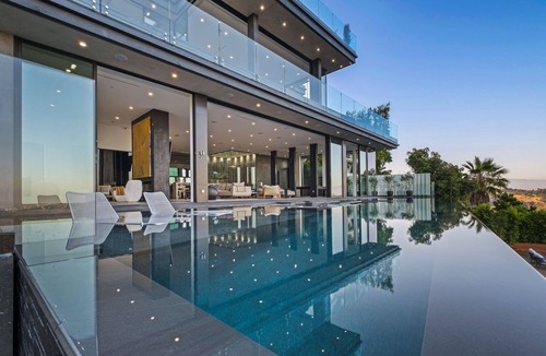 Bel Air House | The Donella Mansion: Exquisite Modern Living in Bel Air with Stunning Views