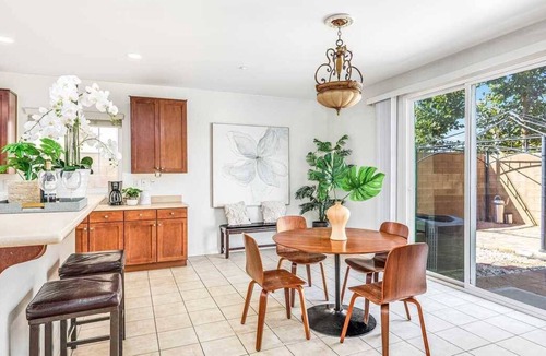 Southridge Village House | The Gala Ave Oasis