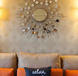 North Hollywood Hotel | The Garland