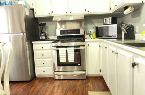 Alturas House | The Gooseloop Getaway 3 Bedroom house