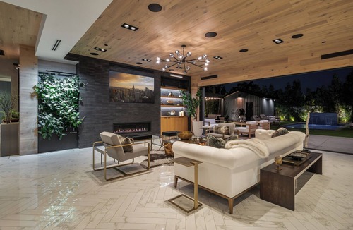 North Hollywood House | The Grand Escape: Luxe & Private Retreat Near Beverly Hills