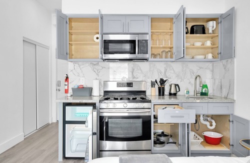 Ontario Apartment | The Green Studio - BRAND NEW !