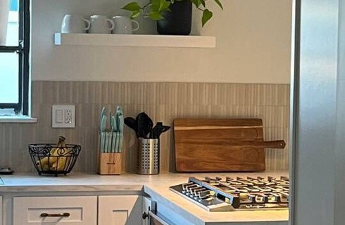 Buena Park Apartment | The Greenhouse: Stylish 4BR only 8 mins to Disney