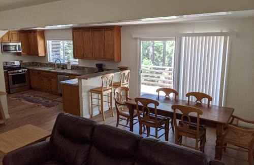Cedar Glen House | “The Grey Haven” – Secluded home in the woods