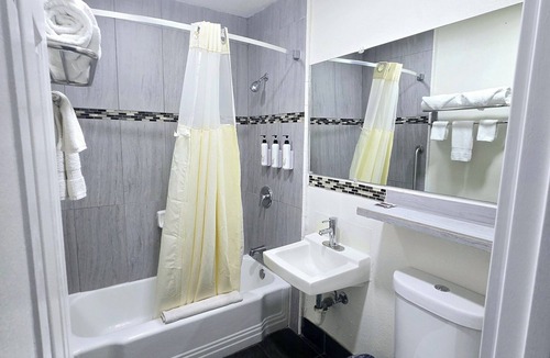 Central San Pedro Hotel | The Guest Harbor Inn - Port of Los Angeles San Pedro