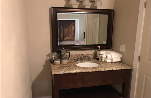 McKinleyville Apartment | The Gypsy Hideout