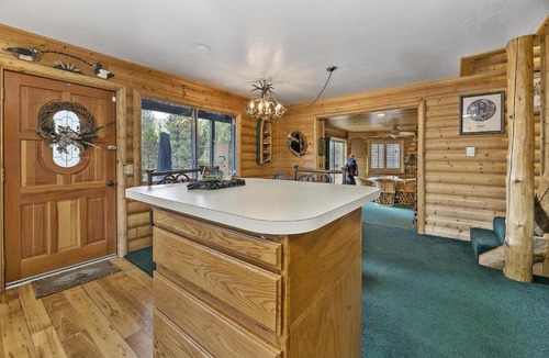 Fox Farm House | The Hideaway