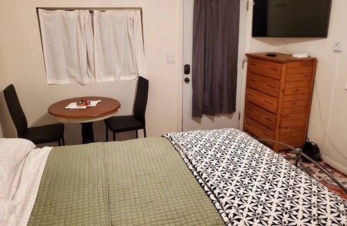 Twin Peaks Cabin | The Hiker's Hideaway at The Twin Peaks Lodge