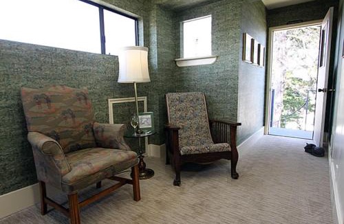 Monterey Bed & Breakfast | The Jabberwock Bed & Breakfast