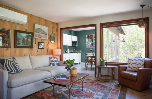 Kernville House | The Kern River House: River's Edge Cottage Private Waterfront Fireplace Dog OK