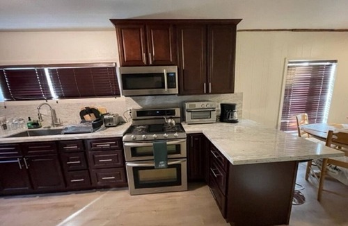 Big Bear City Cabin | The landing cottage is a cozy cabin close to Ski Resorts & Shops. Relax & Enjoy!