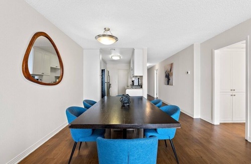 Marina Peninsula Apartment | The Lapis Haven - Ocean views 3BR Retreat Pool, Gym jacuzzi.