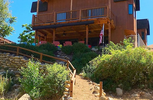 Kernville Cabin | The Lazy Crane; A Luxury Cabin on the Kern River