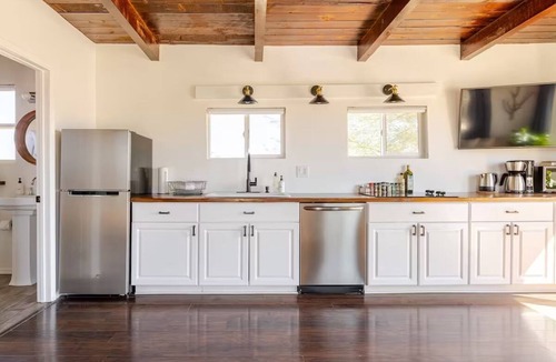 Twentynine Palms Cabin | The Leeds Cabin: A Civilization Escape